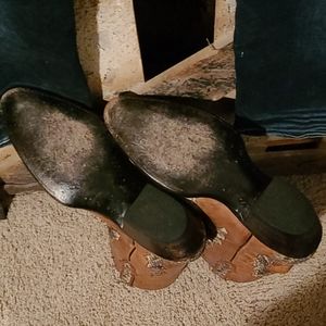 Additional photos requested